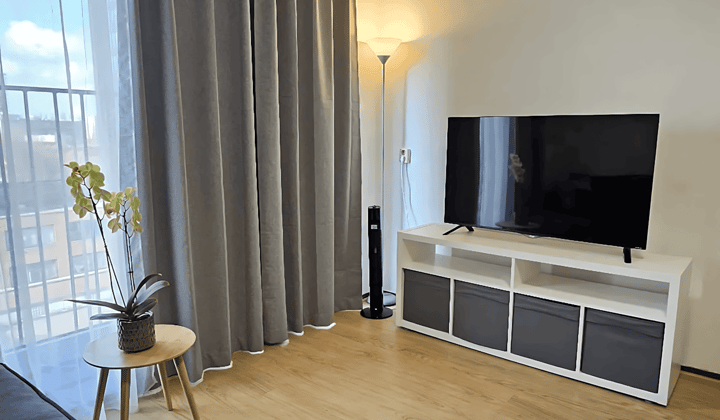 Studio · 28 m² · €2100,-