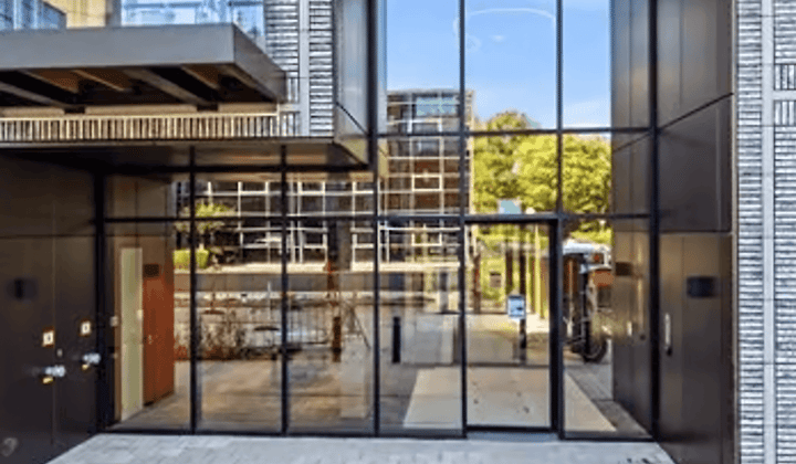 Huis · 74 m² · €2350,-