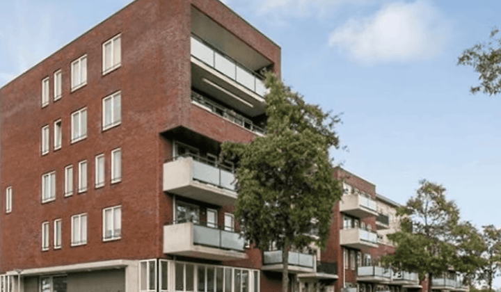 Appartement · 87 m² · €2195,-
