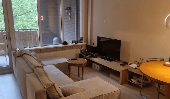 Kamer · 14 m² · €700,-