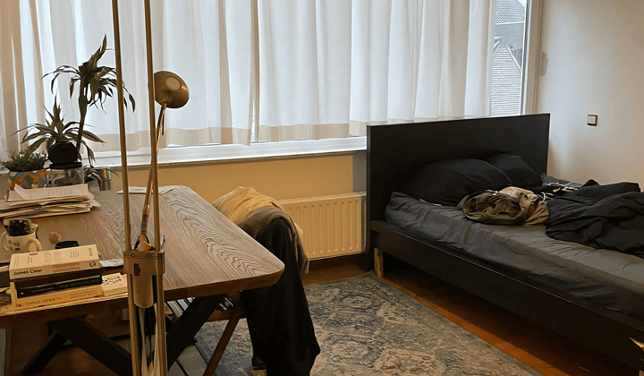 Kamer · 18 m² · €704,-