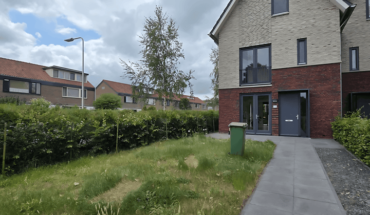 Huis · 148 m² · €2100,-