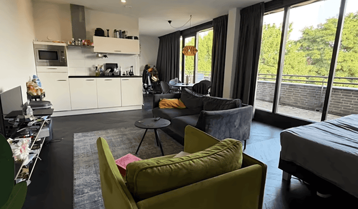 Studio · 39 m² · €1455,-