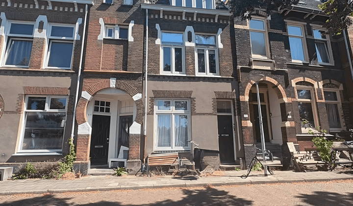 Kamer · 19 m² · €601,-