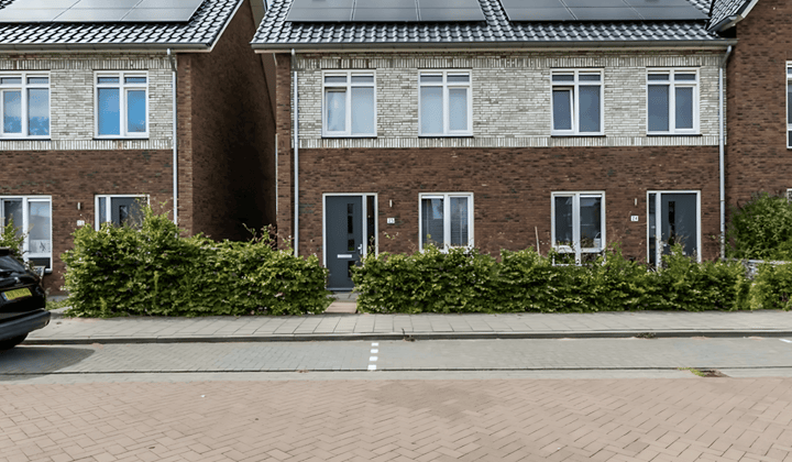 Huis · 118 m² · €1339,-