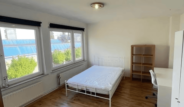 Kamer · 18 m² · €610,-