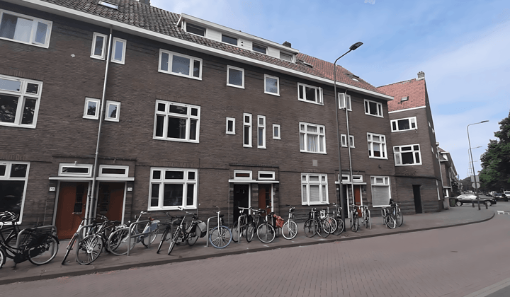 Kamer · 10 m² · €350,-