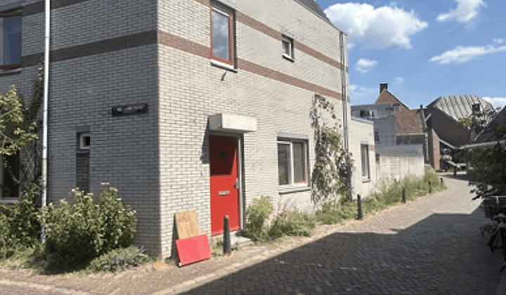 Huis · 106 m² · €1595,-