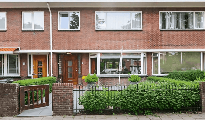 Huis · 201 m² · €4500,-