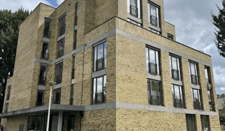Appartement · 92 m² · €1595,-