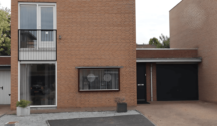 Huis · 143 m² · €2500,-
