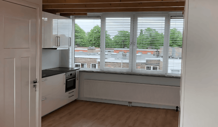 Studio · 25 m² · €1090,-