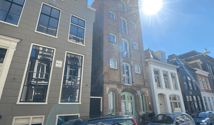 Studio · 25 m² · €907,-