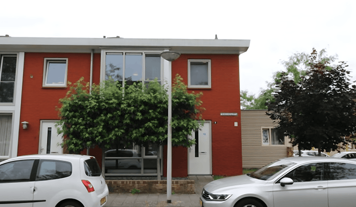 Huis · 115 m² · €1795,-