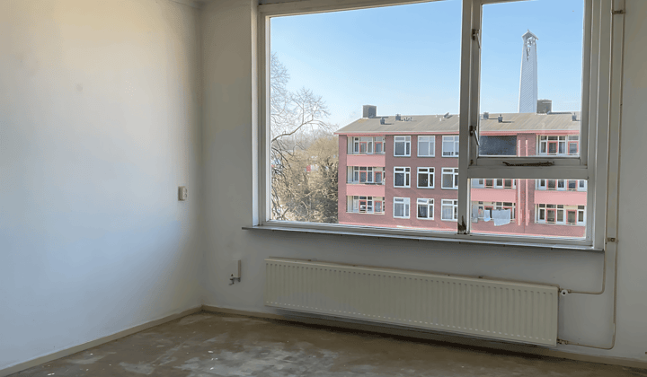Appartement · 90 m² · €537,-