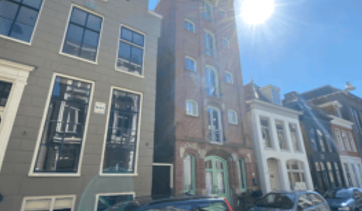 Studio · 25 m² · €1110,-