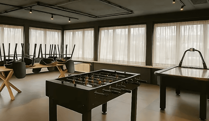 Kamer · 17 m² · €725,-