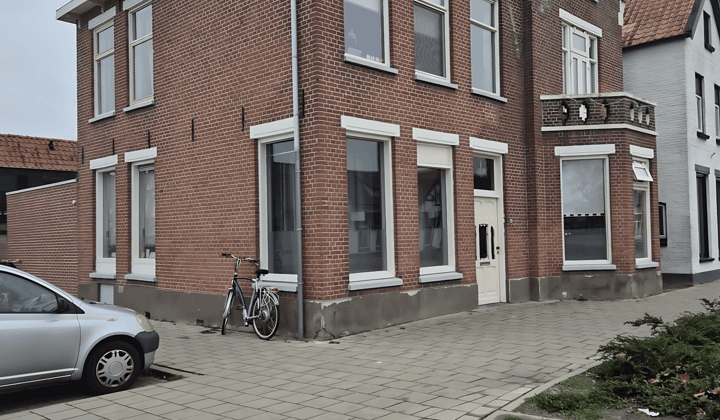 Kamer · 11 m² · €380,-