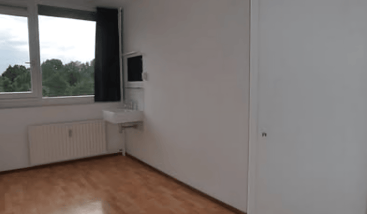 Kamer · 10 m² · €379,-