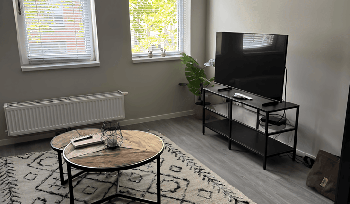 Studio · 32 m² · €1000,-