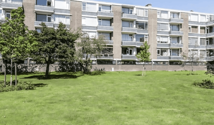 Appartement · 77 m² · €1233,-