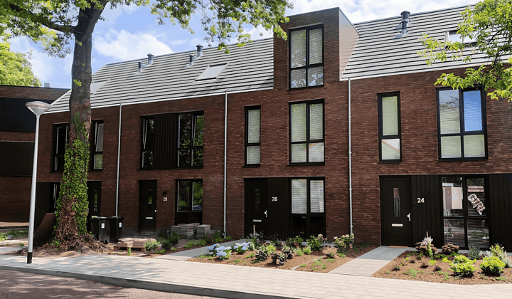 Huis · 127 m² · €2295,-