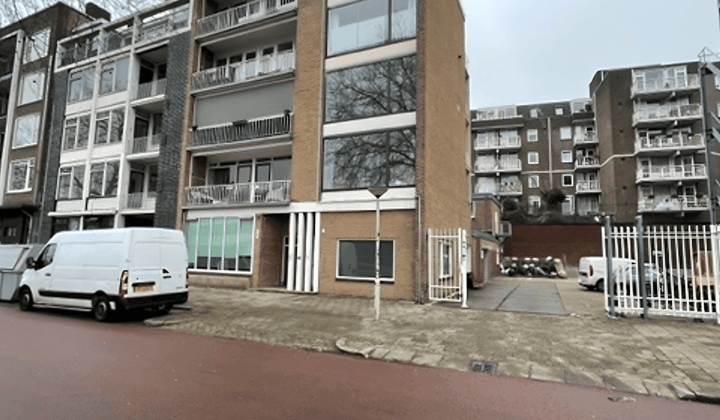 Kamer · 24 m² · €799,-
