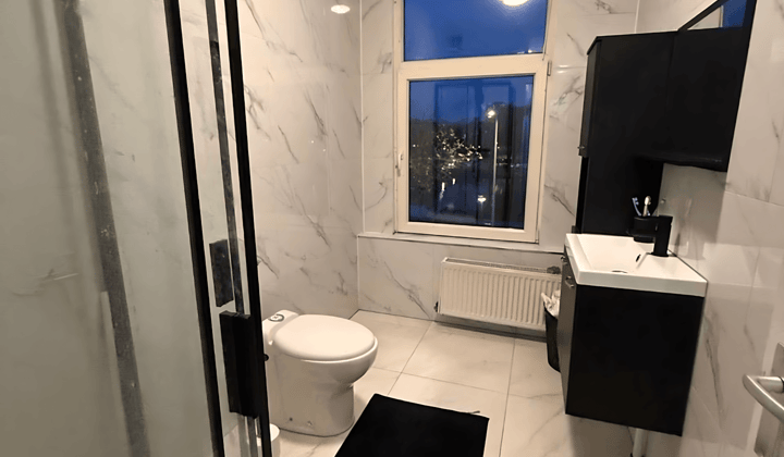 Studio · 30 m² · €1350,-
