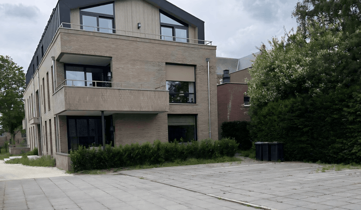 Appartement · 160 m² · €2800,-