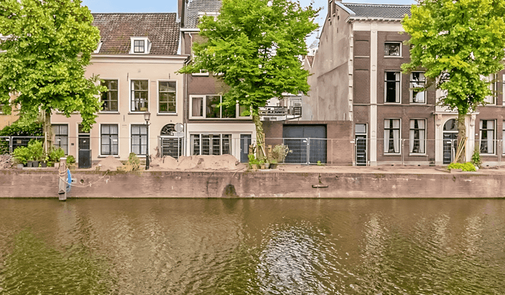 Appartement · 97 m² · €1995,-