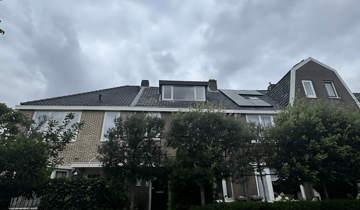 Kamer · 15 m² · €595,-
