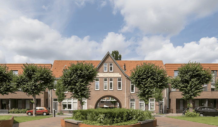 Huis · 108 m² · €1235,-