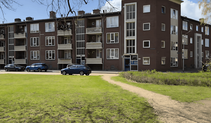 Appartement · 65 m² · €700,-