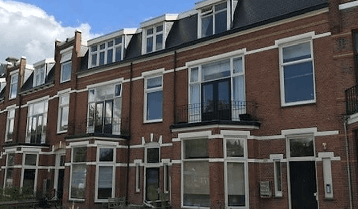 Appartement · 37 m² · €891,-