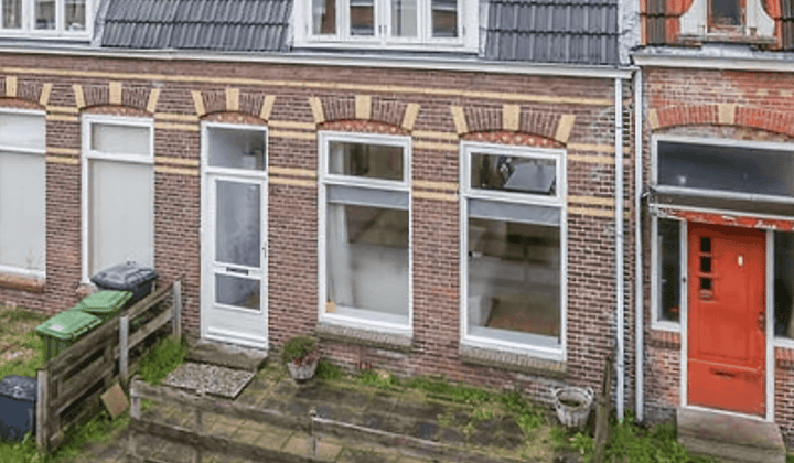 Huis · 87 m² · €1125,-