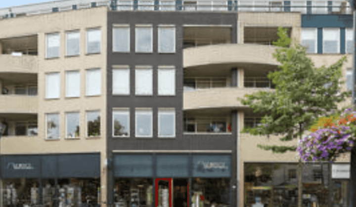 Appartement · 77 m² · €1210,-