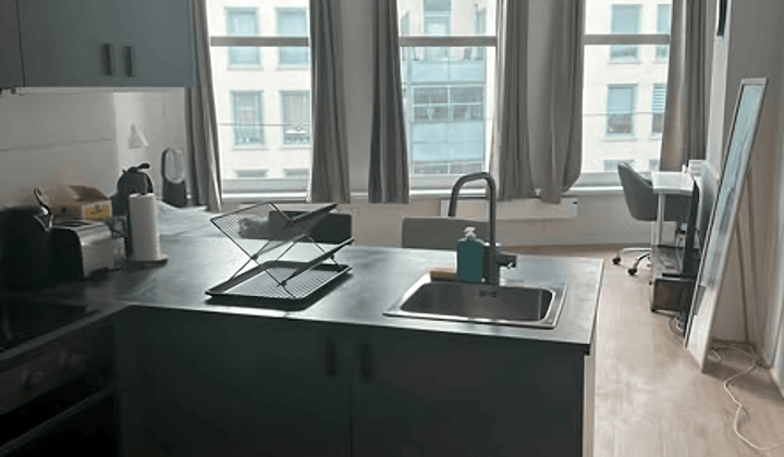 Studio · 34 m² · €1200,-