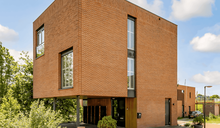 Huis · 231 m² · €3000,-