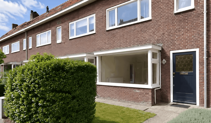 Huis · 100 m² · €1995,-