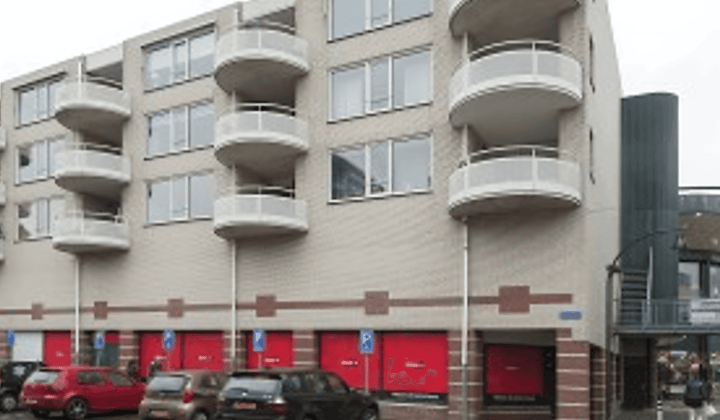 Appartement · 94 m² · €1050,-