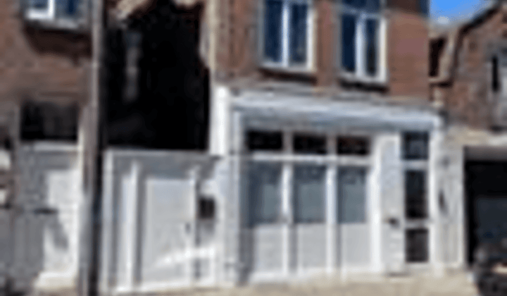 Studio · 30 m² · €2750,-