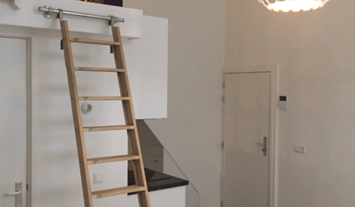 Studio · 30 m² · €870,-