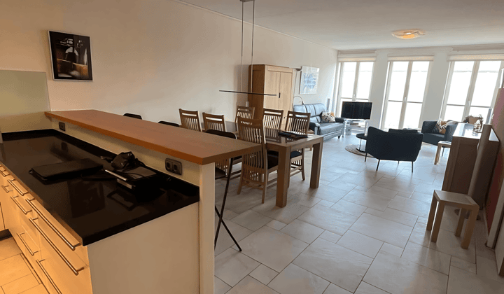 Appartement · 108 m² · €2495,-