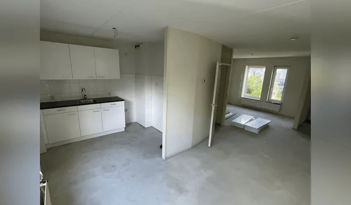 Huis · 146 m² · €800,-