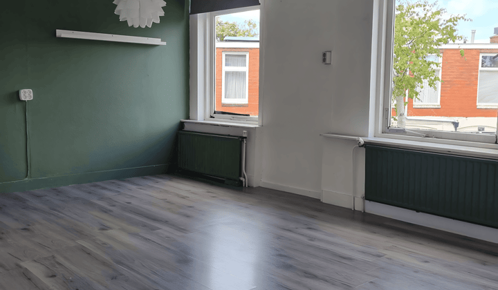 Kamer · 20 m² · €330,-