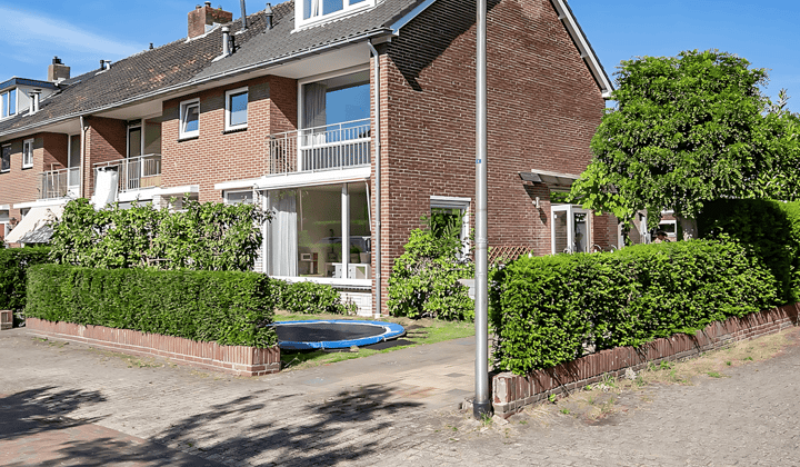 Huis · 145 m² · €3250,-