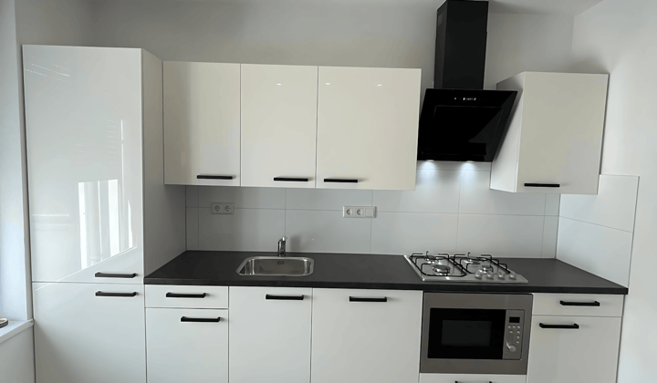 Huis · 82 m² · €1500,-