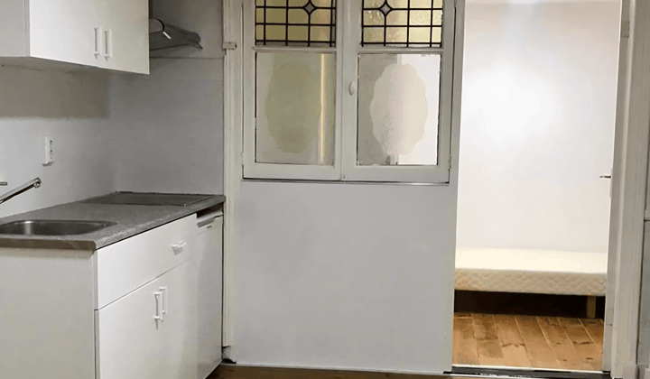 Studio · 38 m² · €910,-