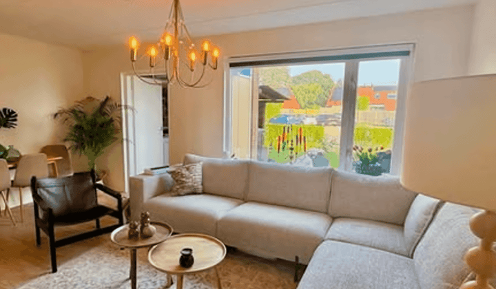 Huis · €400,-