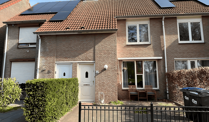 Huis · 105 m² · €2250,-